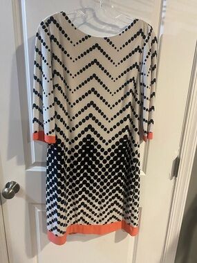 Dressbarn Black Dot Chevron Shift Dress with Coral Trim Size 6